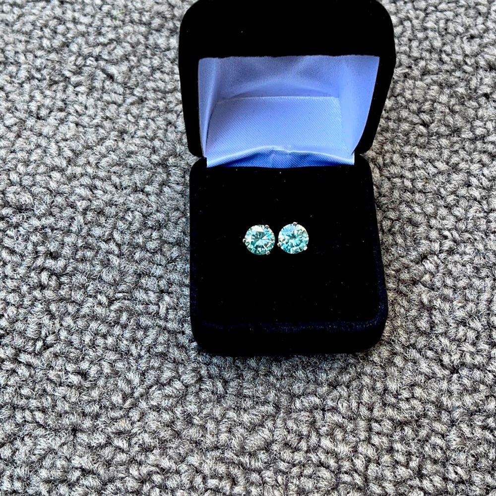 2 ct Teal Moissanite stud earrings